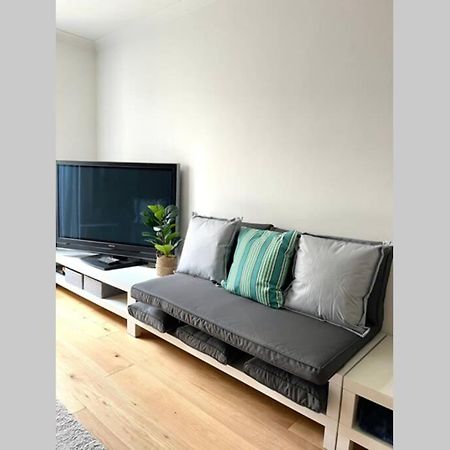 Luna Beach - Luxury Carbis Bay Apartment + Parking 외부 사진