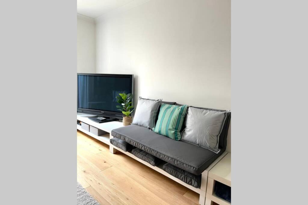 Luna Beach - Luxury Carbis Bay Apartment + Parking 외부 사진