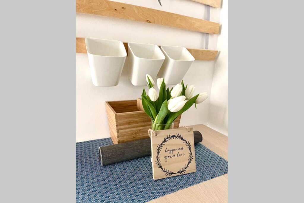Luna Beach - Luxury Carbis Bay Apartment + Parking 외부 사진